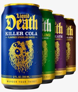 Liquid Death의 탄산수 라인업. Killer Cola, Berry It Alive, Mango Chainsaw 등 다양한 맛의 스파클링 워터 제품이 브랜드의 유머러스한 정체성을 보여줍니다.