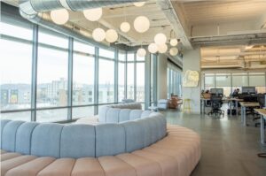 Duolingo 메시지 전략의 출발점이 된 피츠버그 본사 오피스 전경